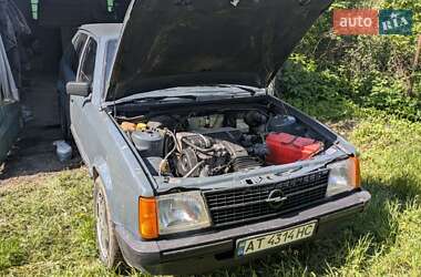 Хетчбек Opel Kadett 1984 в 