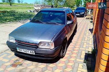 Седан Opel Kadett 1986 в 
