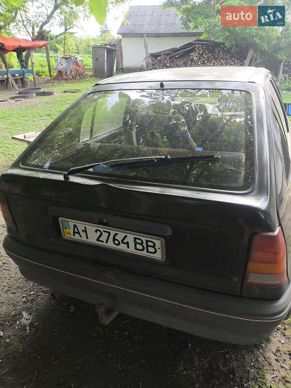 Хэтчбек Opel Kadett 1988 в Виннице