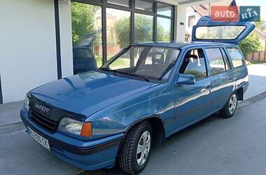 Універсал Opel Kadett 1988 в Вінниці