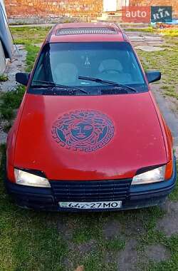Хэтчбек Opel Kadett 1986 в Черновцах
