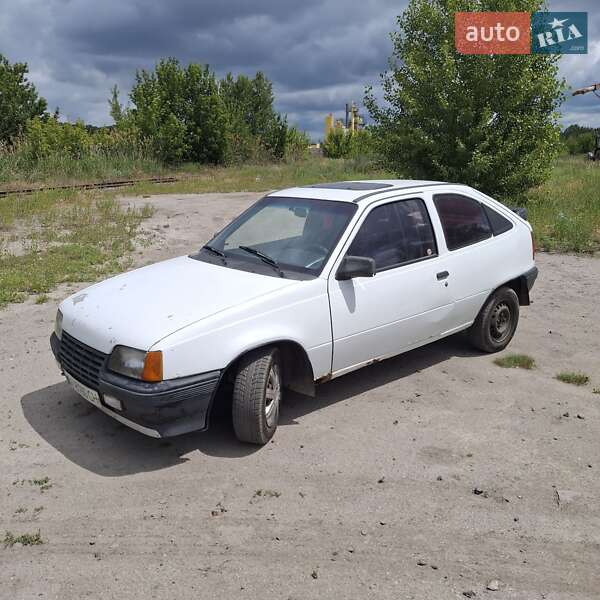 Хэтчбек Opel Kadett 1987 в Полтаве
