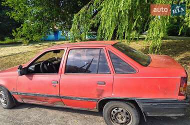 Седан Opel Kadett 1986 в Чигирину