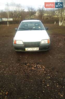 Седан Opel Kadett 1987 в Ямполе