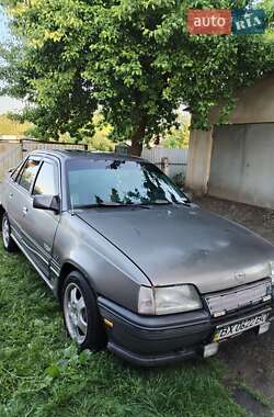 Седан Opel Kadett 1988 в Старокостянтинові
