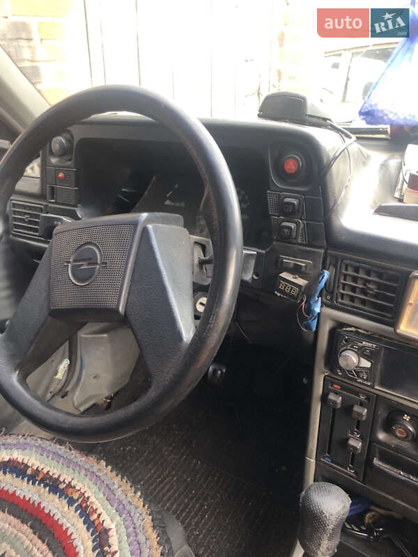 Хетчбек Opel Kadett 1987 в Харкові