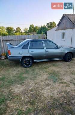 Седан Opel Kadett 1991 в Одессе