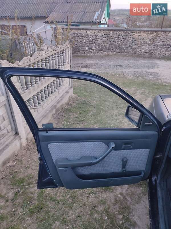 Седан Opel Kadett 1990 в Мурафе