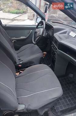 Седан Opel Kadett 1988 в 