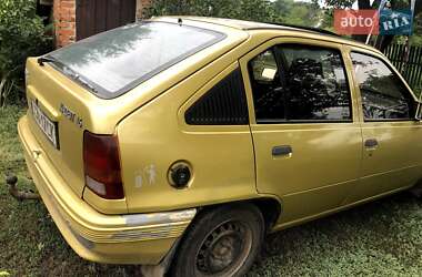 Хетчбек Opel Kadett 1986 в Глобиному