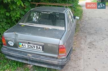 Седан Opel Kadett 1986 в Чорнобаї