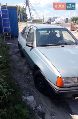 Седан Opel Kadett 1990 в Бучі