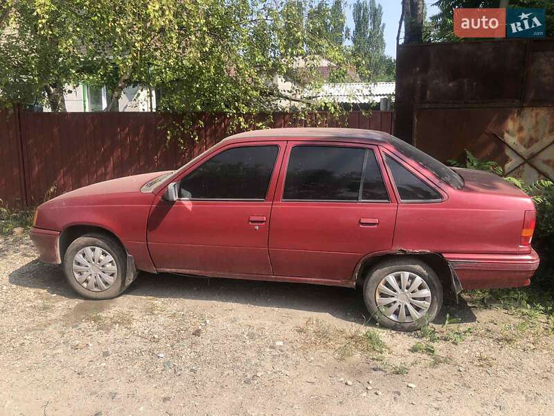Седан Opel Kadett 1987 в Запорожье