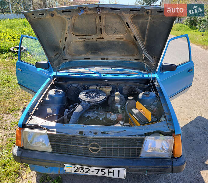 Хетчбек Opel Kadett 1979 в Снігурівці