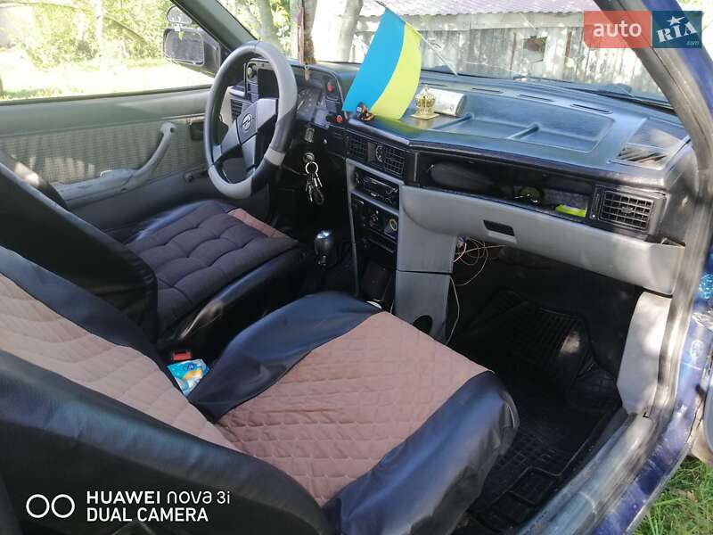 Хэтчбек Opel Kadett 1985 в Ковеле