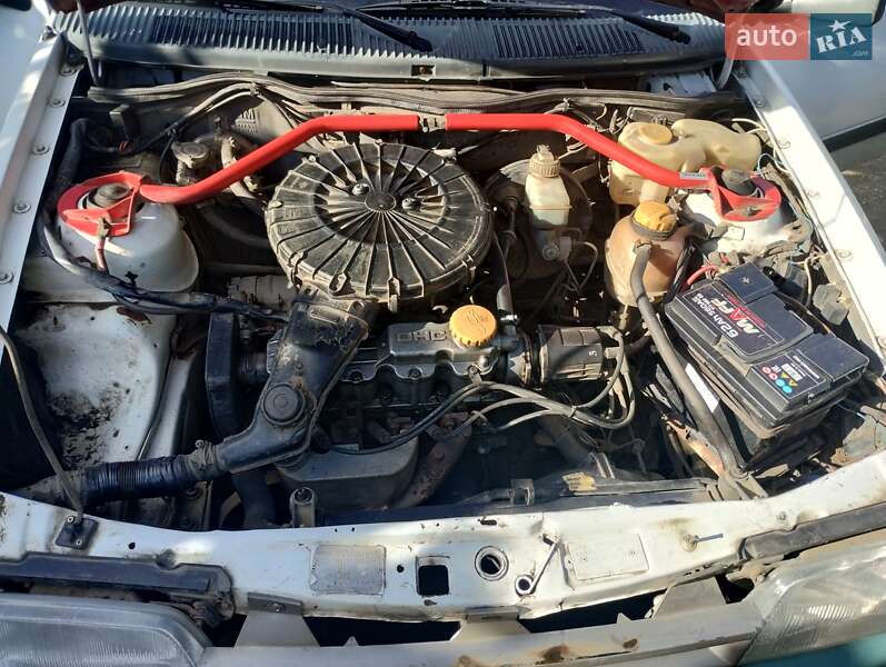 Универсал Opel Kadett 1990 в Вознесенске