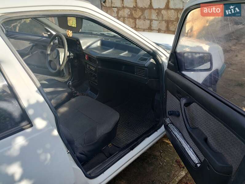 Универсал Opel Kadett 1990 в Вознесенске