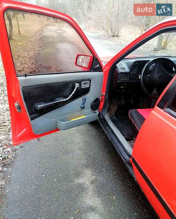 Хэтчбек Opel Kadett 1987 в Кременчуге