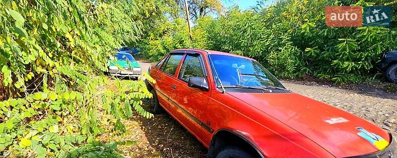 Седан Opel Kadett 1986 в Васильковке