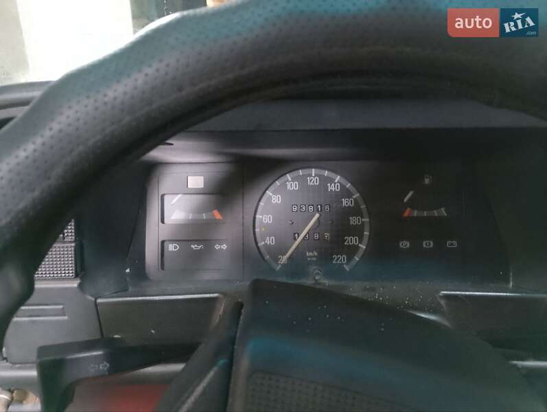 Хэтчбек Opel Kadett 1985 в Каменском фото 7 Хэтчбек Opel Kadett 1985 в Каменском