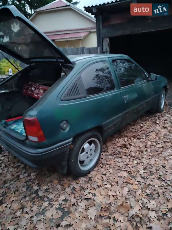 Хэтчбек Opel Kadett 1987 в Корюковке фото 9 Хэтчбек Opel Kadett 1987 в Корюковке