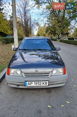 Універсал Opel Kadett 1990 в Запоріжжі