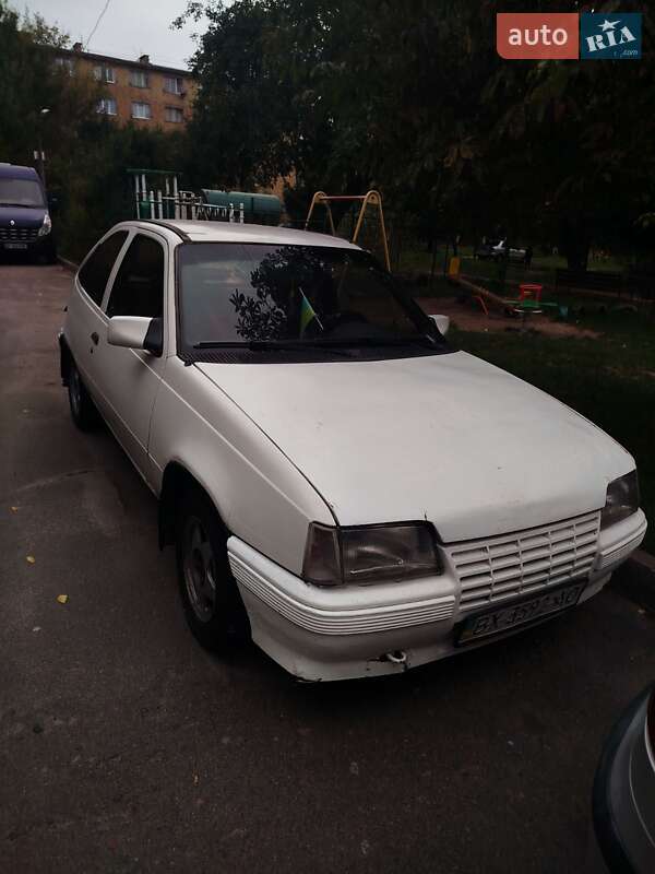 Хэтчбек Opel Kadett 1986 в Борисполе