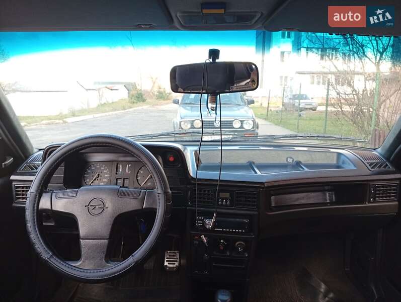 Хетчбек Opel Kadett 1989 в Яворові фото 15 Хетчбек Opel Kadett 1989 в Яворові