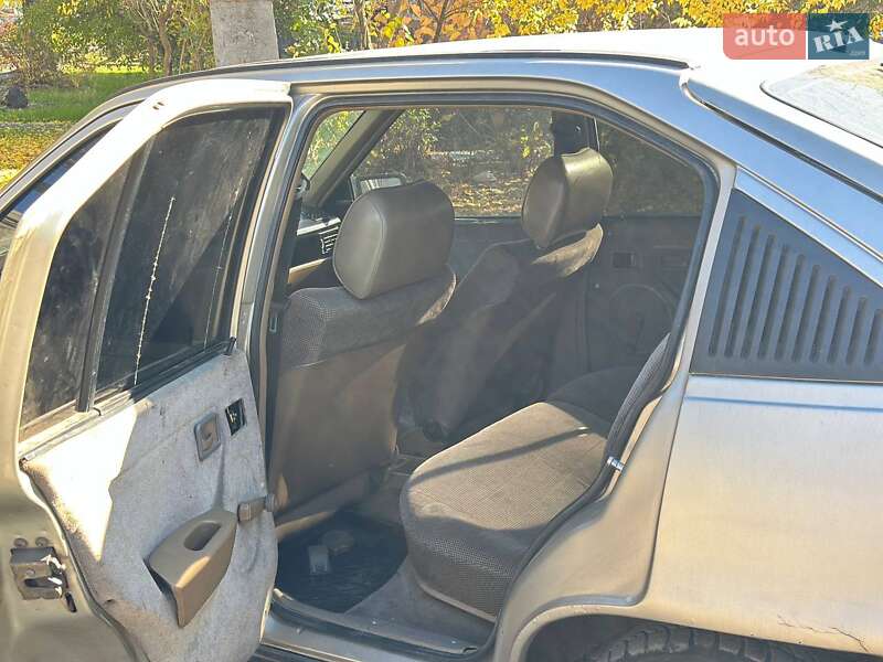 Хэтчбек Opel Kadett 1988 в Николаеве