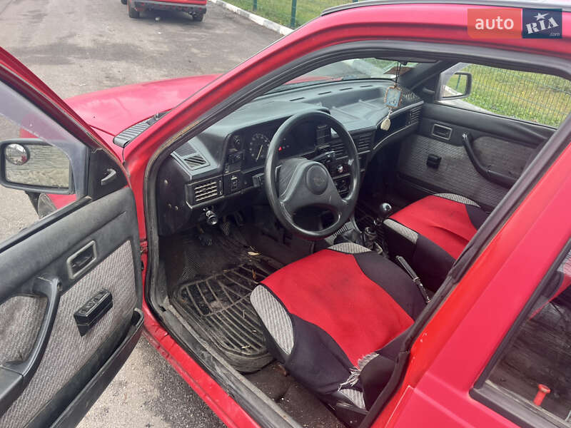 Седан Opel Kadett 1989 в Харькове