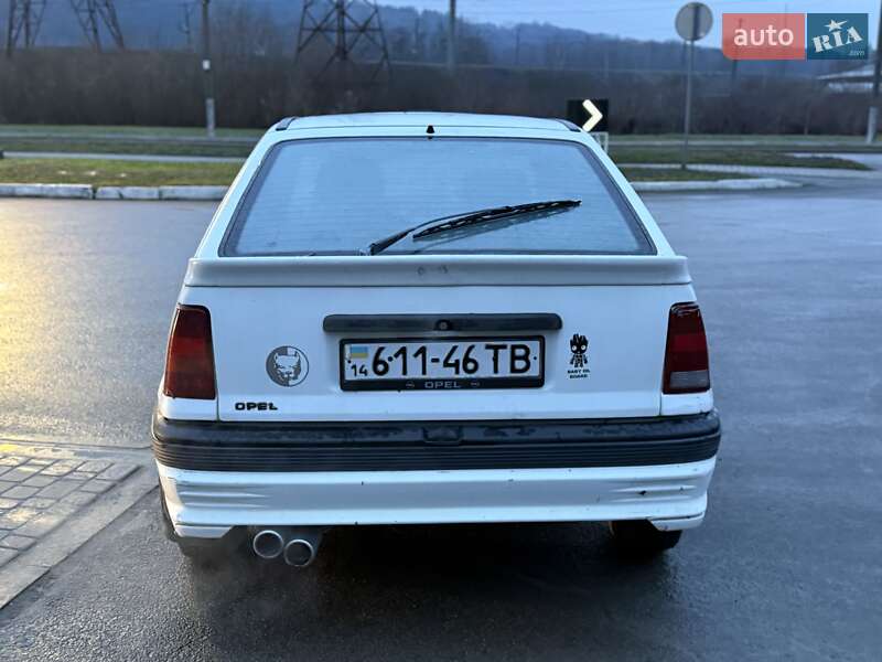 Хэтчбек Opel Kadett 1987 в Львове