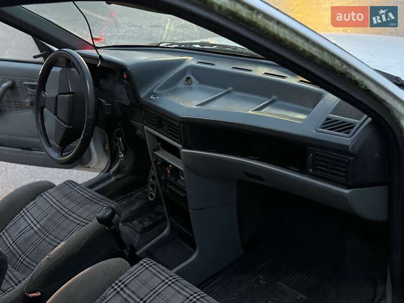 Хэтчбек Opel Kadett 1987 в Львове