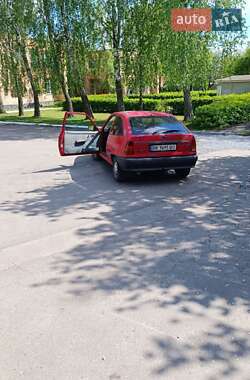 Хетчбек Opel Kadett 1988 в Городку