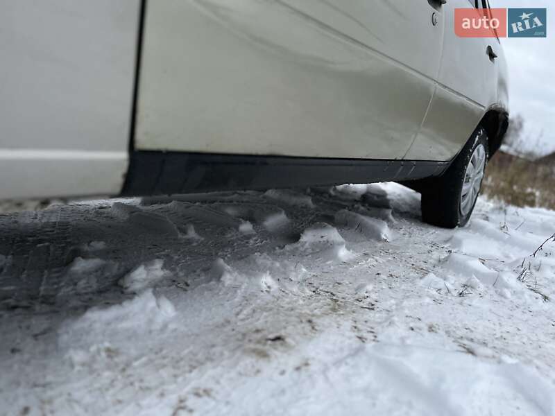 Седан Opel Kadett 1988 в Путивлі фото 7 Седан Opel Kadett 1988 в Путивлі