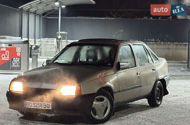 Седан Opel Kadett 1988 в Хмельницком