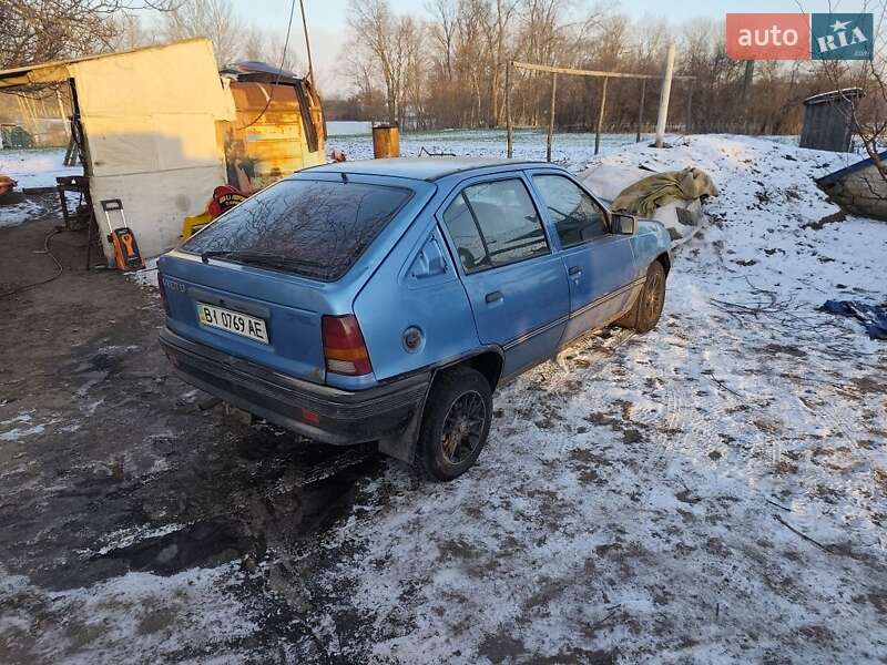 Хэтчбек Opel Kadett 1990 в Полтаве