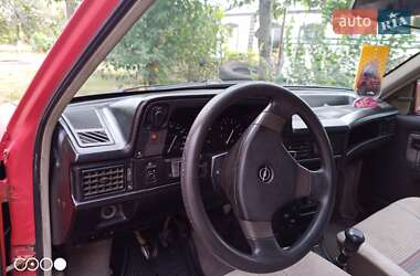 Хэтчбек Opel Kadett 1991 в Южном