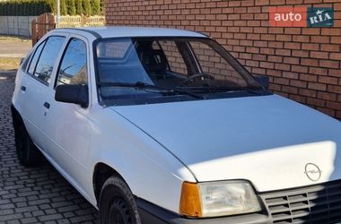 Хетчбек Opel Kadett 1987 в Любомлі