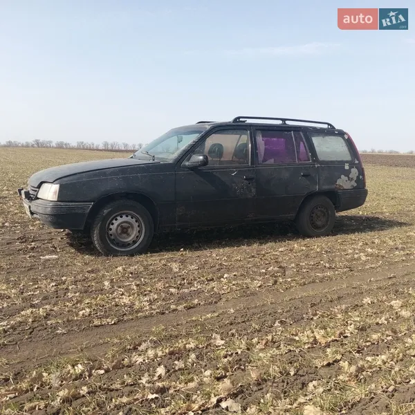 Opel Kadett 1985 VIN W0L000033F5180140 фото оголошення 13 з 42
