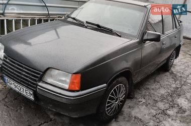 Седан Opel Kadett 1987 в Запорожье
