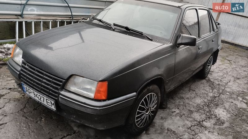Седан Opel Kadett 1987 в Запорожье