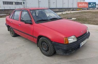 Седан Opel Kadett 1988 в Кременчуге