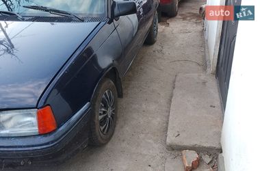 Хэтчбек Opel Kadett 1991 в Христиновке