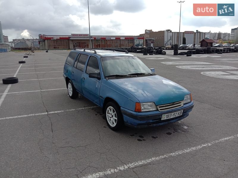Універсал Opel Kadett 1985 в Харкові