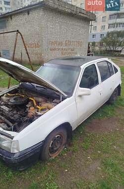 Хэтчбек Opel Kadett 1986 в Харькове