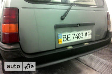 Универсал Opel Kadett 1989 в 