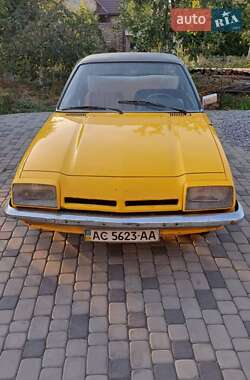 Купе Opel Manta 1977 в 