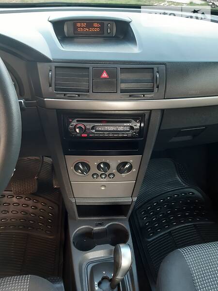 Хетчбек Opel Meriva 2007 в Чернівцях