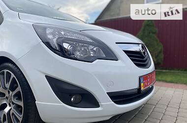 Минивэн Opel Meriva 2012 в 