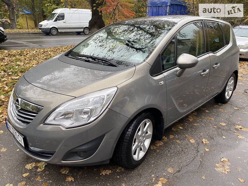 Універсал Opel Meriva 2010 в Хмельницькому